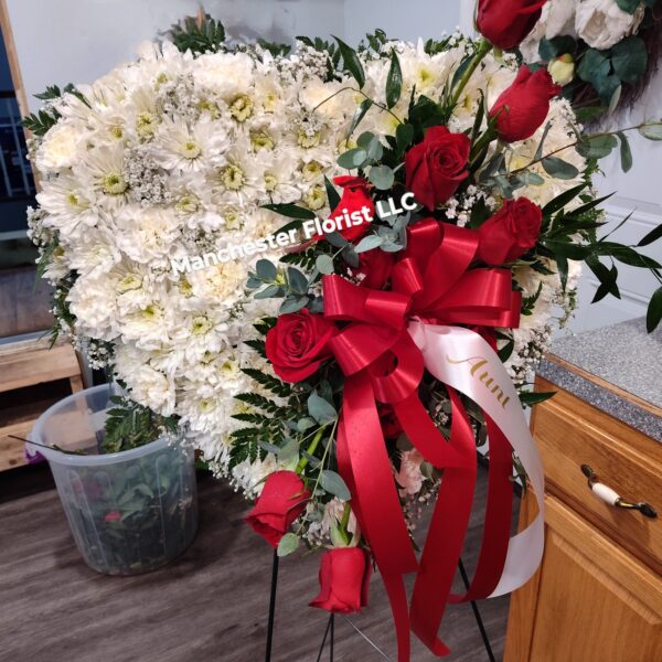 Standing White Heart with Red Roses